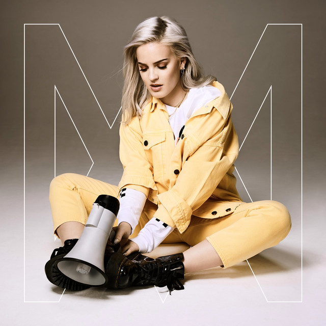 2002 Anne-marie